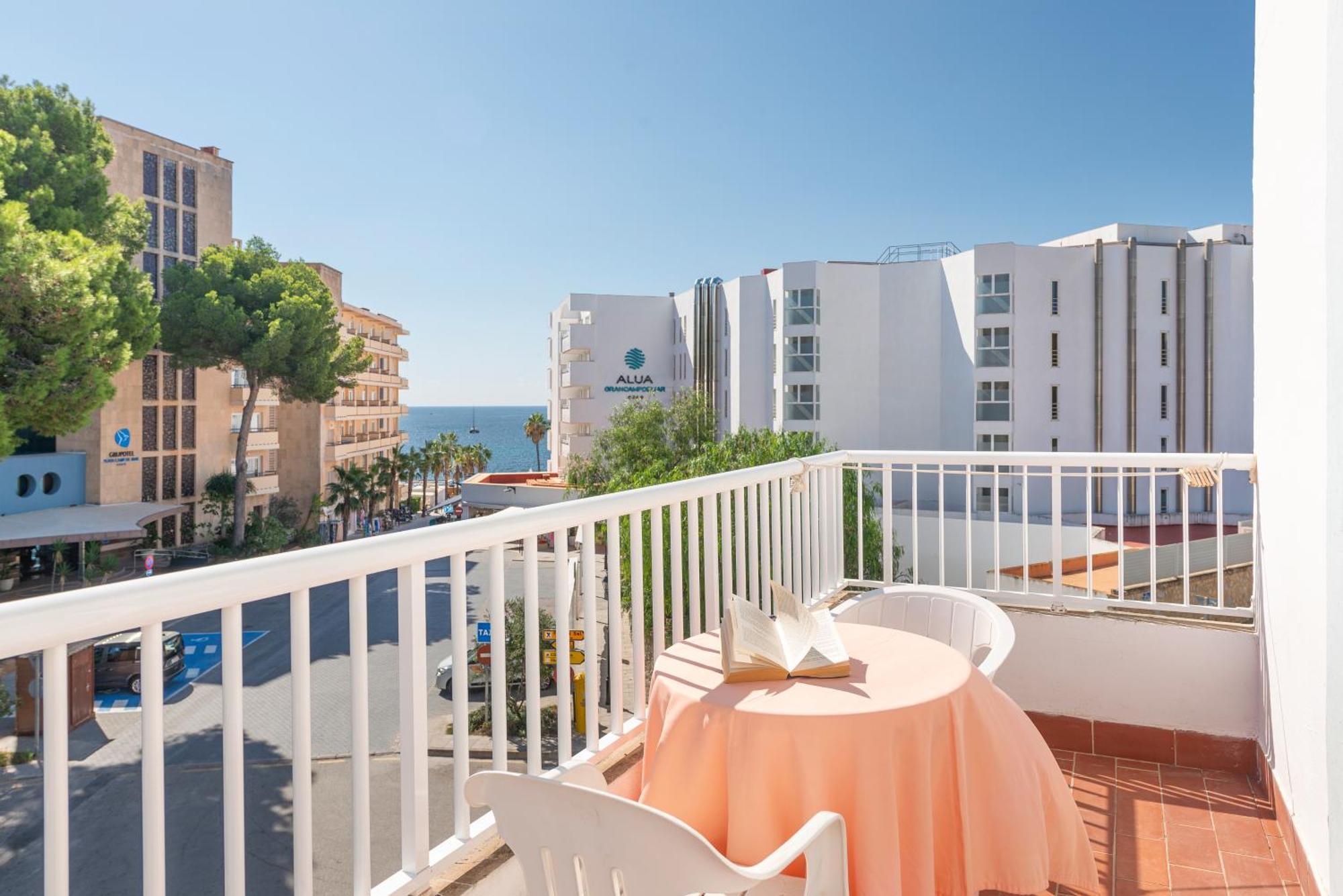 Villa Real Club Apartments Camp De Mar Luaran gambar